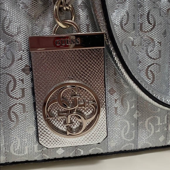 Handbag - Picture 2 of 4